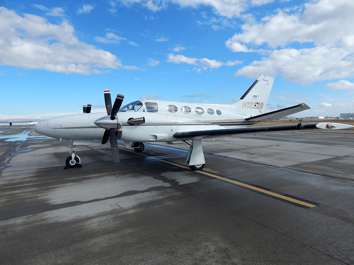 Cessna 425